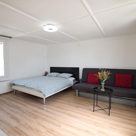 Lake Getaway Apartment With Private Entrance, Right On The Lake Constance Cycle Path, Barbecue Area, Free Wifi, Netflix And Free Bikes Salmsach Eksteriør billede