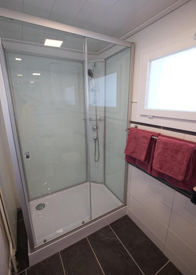 Lake Getaway Apartment With Private Entrance, Right On The Lake Constance Cycle Path, Barbecue Area, Free Wifi, Netflix And Free Bikes Salmsach Eksteriør billede