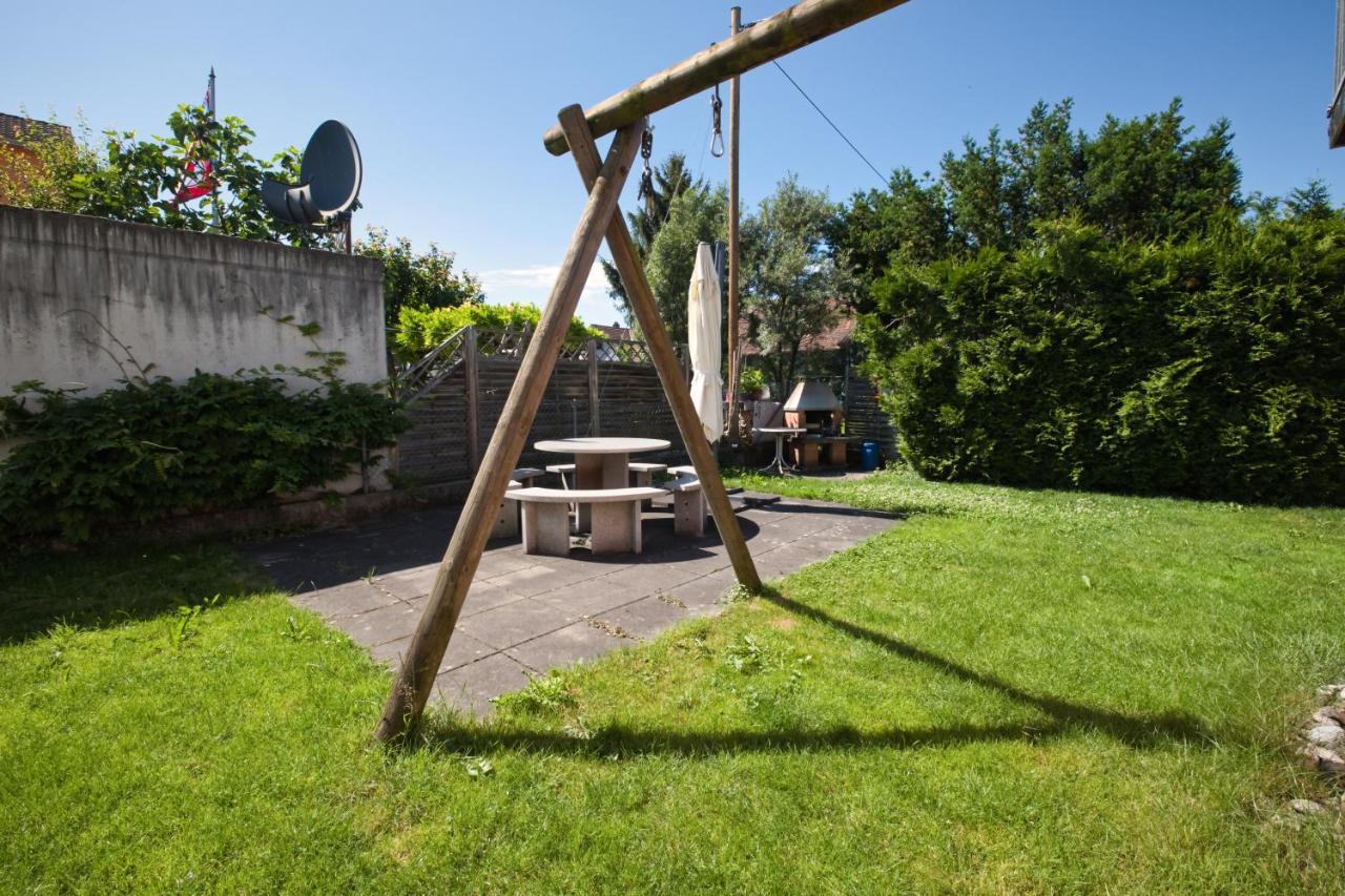 Lake Getaway Apartment With Private Entrance, Right On The Lake Constance Cycle Path, Barbecue Area, Free Wifi, Netflix And Free Bikes Salmsach Eksteriør billede